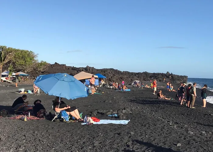 Oceanfront Cottage Near The Kalapana Lava Flows